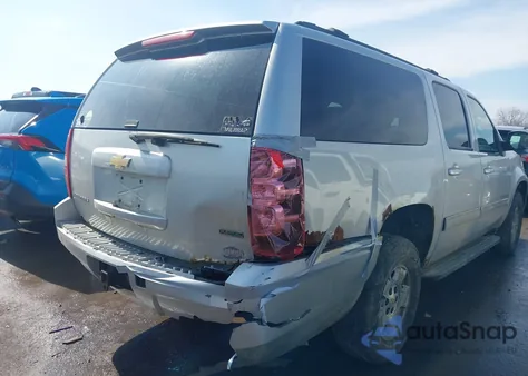 2011 Chevrolet Suburban 1500 Ls из США, поврежденный, VIN 1GNSKHE35BR216985